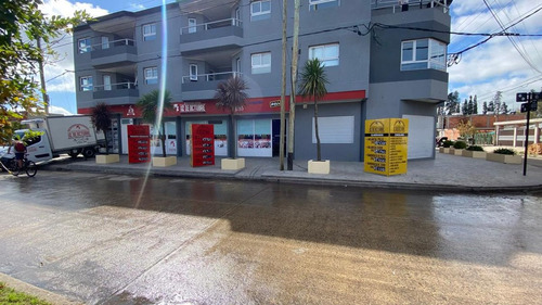 Local Comercial En Alquiler Con Camara Frigorifica