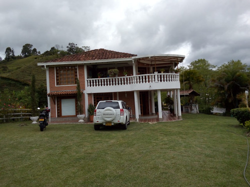 Venta Casa Campestre En El Peñol