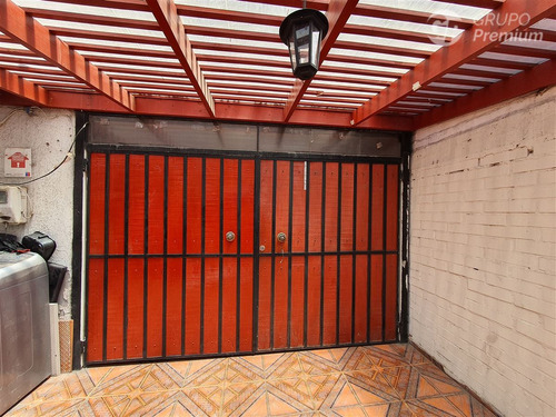 Vendo Casa Dos Pisos 3d 2b 2e 87m2 Const 91m2 Terr Excelente