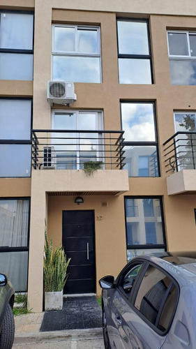 Venta De Triplex En Ituzaingo Norte 