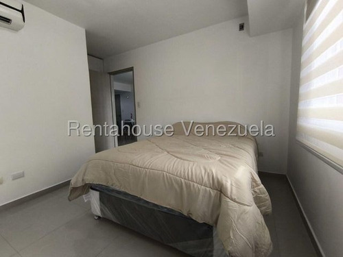 Apartamento En Alquiler Las Chimeneas Valencia 25-22457 LG