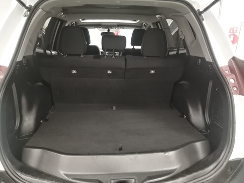 Imagen 8 de 15 de Toyota Rav4 2.5 Xle L4 Awd At 2015