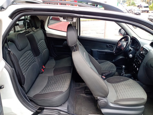 Fiat Strada 1.8 MPI ADVENTURE CD 16V FLEX 3P MANUAL
