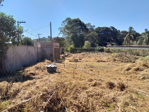 Terreno Em Ibiúna - 900 M²