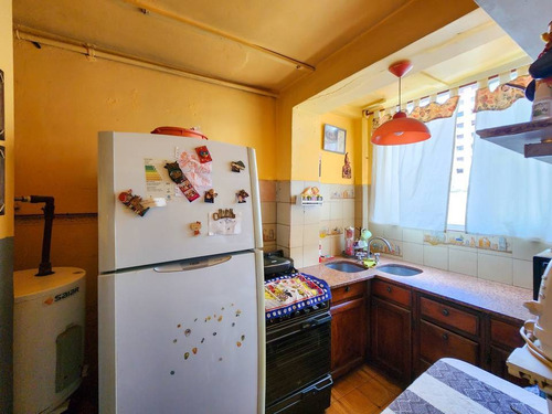 Imagen 8 de 30 de Venta De Departamento 3 Ambientes Luminoso Con Balcón Y Altillo En Balvanera - Balvanera - Departamento -