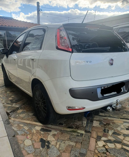 Imagem 3 de 6 de Fiat Punto 2014 1.6 16v Essence Flex 5p