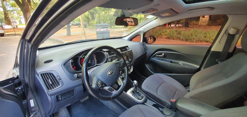 Kia Rio Automatico , No Hyundai I10 , No Picanto