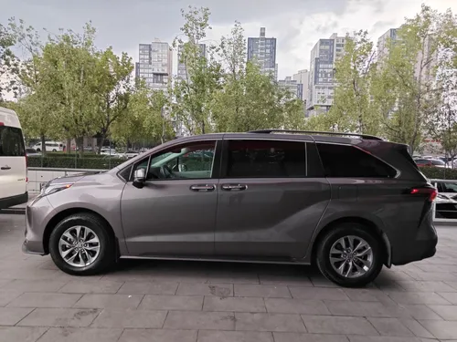 Toyota Sienna 3.5 Xle At