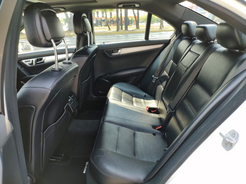 Imagen 10 de 15 de Mercedes-benz Clase C300 Sport 2010 Blanco