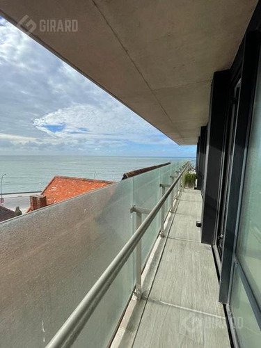 Edificio Malecon Varese, Venta De 2 Amb.