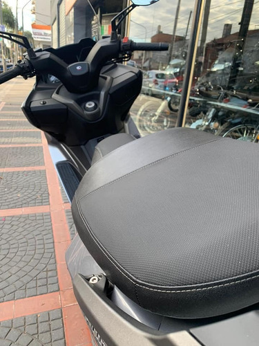 Imagen 2 de 19 de Kymco Xtown 250i