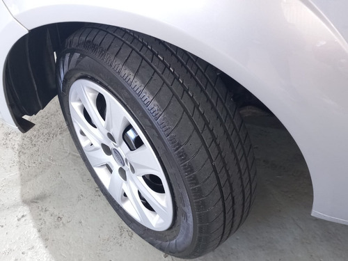 Imagem 7 de 9 de Ford Fiesta Hatch 1.0 Flex 2011 Completo - Novíssimo!