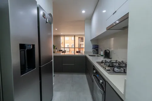 Apartamento En Venta En Rafael Núñez. Cod V100309