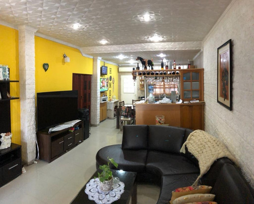 Imagen 5 de 23 de Chalet 4 Amb 2 Plantas Con Cochera