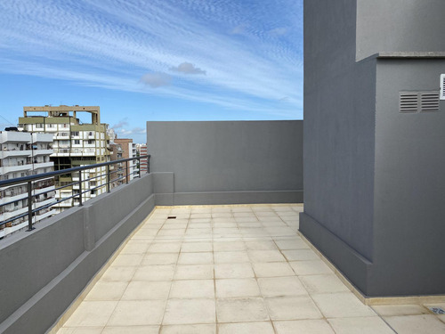 Departamento En Venta 2 Dormitorios 2 Baños Abasto A Estrena
