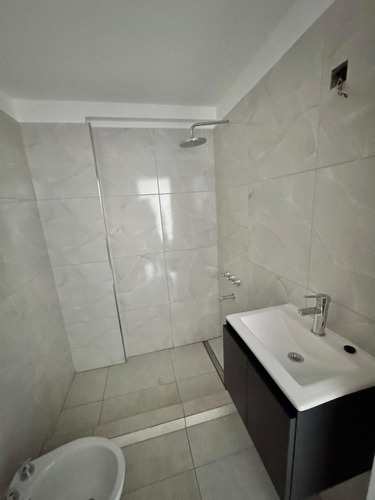 Venta Monoambiente Divisible C/balcon A Estrenar