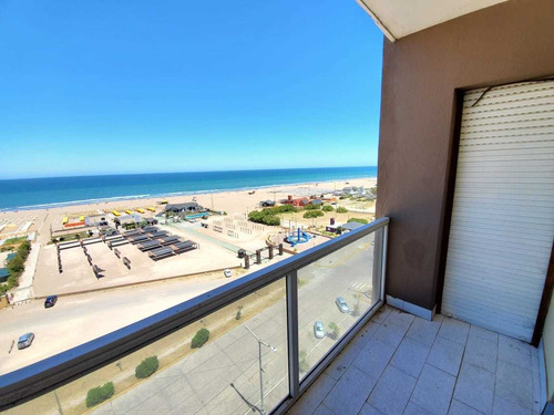 Imagen 4 de 15 de Departamento Frente Al Mar Con Cochera 4 Ambientes 3 Baños