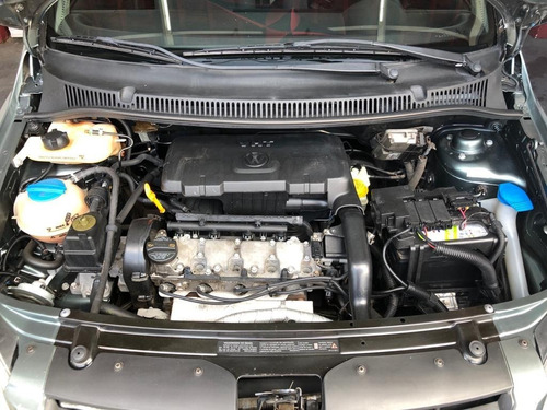 Imagem 7 de 8 de Volkswagen Fox 1.0 Trendline Completo!