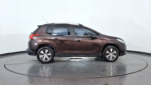 Peugeot 2008 1.6 Feline
