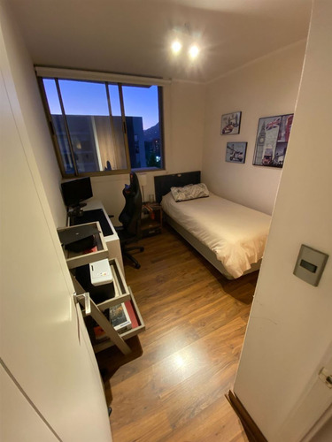 Departamento En Venta De 4 Dorm. Cercano Al Portal La Dehesa
