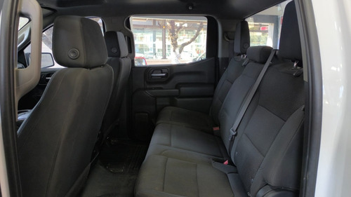 Chevrolet Silverado PAQ E. WT DOBLE CABINA 4X2 MOTOR V6 4.3L