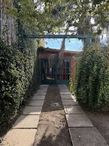 Barrio Juniors - Se Vende Casa De 2 Dorm - Patio Con Asador - Disponibilidad Inmediata