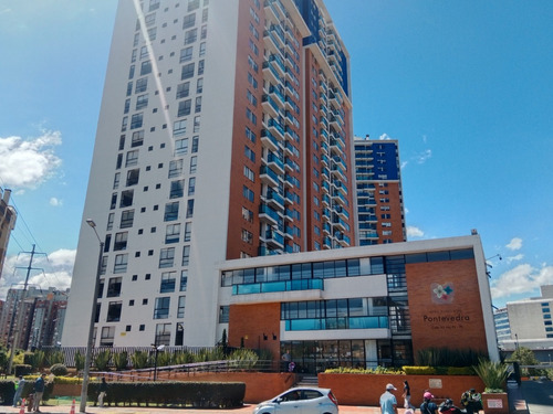 Apartamento En Venta En Bogotá D.c, Suba, Pontevedra. Ac-63160