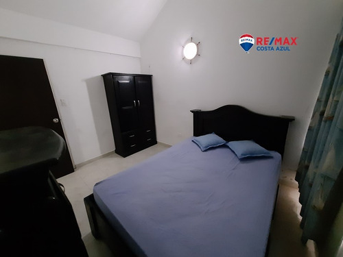 Imagen 5 de 12 de Remax Costa Azul Vende Casaquinta Conjunto Paycla