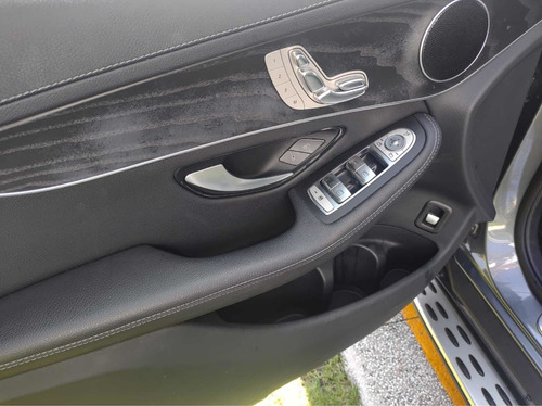 Imagen 8 de 15 de Mercedes-benz Clase Glc 2019 2.0 300 Sport At