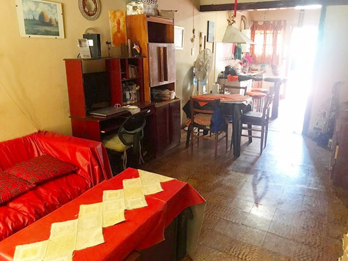 Imagen 6 de 11 de Casa En Venta De 3 Dormitorios En Pleno Centro- Cosquín