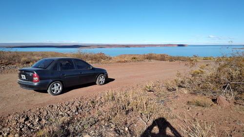 Chevrolet Corsa 1.6 Classic Super Pkele