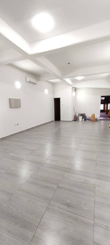 Se Vende O Alquila Local Comercial En El Cc Pinar