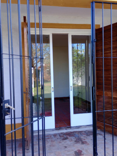 Casa En Venta . 4 Dormitorios 4 Baños - 500mts2 - Bolívar