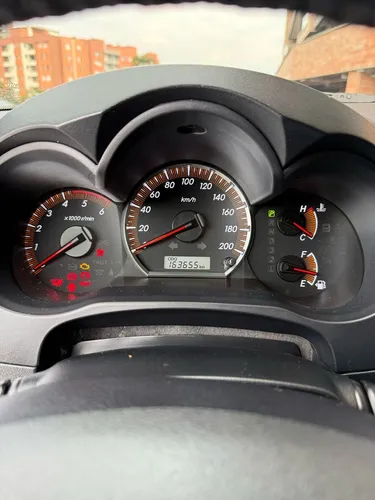 Toyota Hilux Srv