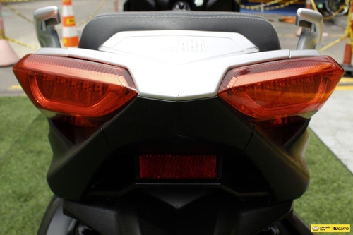 Yamaha X-max 300