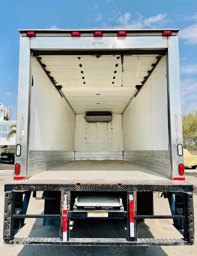 Imagen 6 de 10 de Camion Rabón Chasis Cabina Freightliner M2 2014