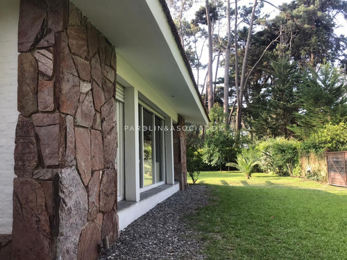 Casa En Venta De 3 Dormitorios, En San Rafael Punta Del Este