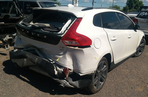 Imagem 2 de 5 de Sucata Peças Acessórios Volvo V40 T-5 C.country 2.0 210cv