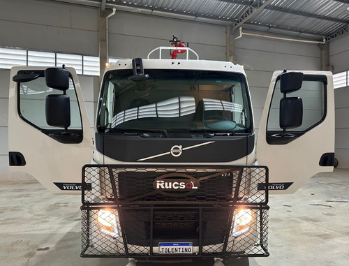 Caminhão Volvo Vm 290 4x2 Pipa Tanque Rucsol 10000l 2025