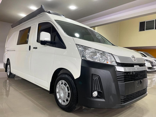 Toyota Hiace 2.8 Tdi Furgón 6at L2h2 3a 5p
