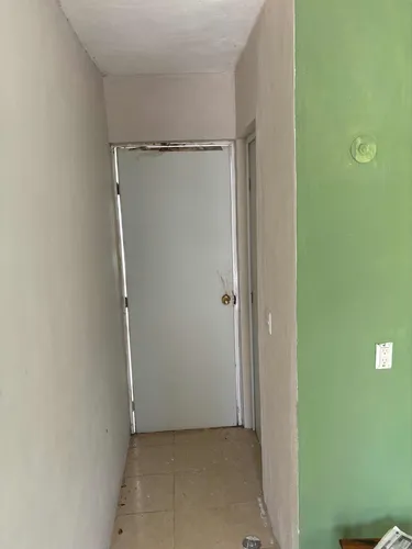Casa De Dos Recámaras Y Un Baño, Amplio Terreno