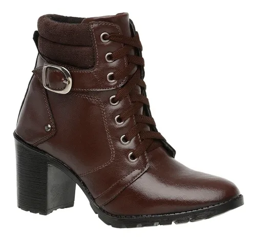 Bota cano cheap curto na passarela