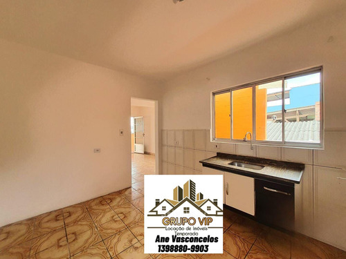Casa 3 Dorm Sendo Uma Suíte,banheiro, Sala Ampla,cozinha
