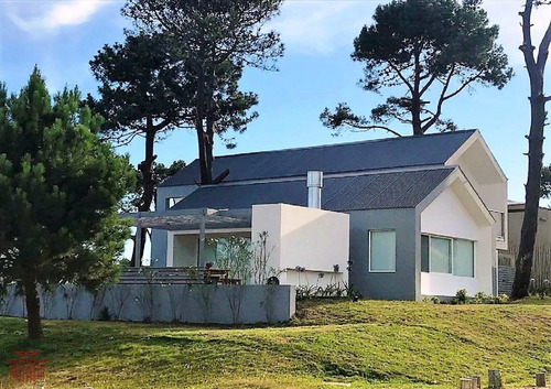 Casa En Jose Ignacio , Barrio Privado - Ref: 13090