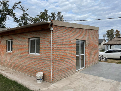 Casa 3 Ambientes En Club De Campo En Gr.rodríguez Terminada