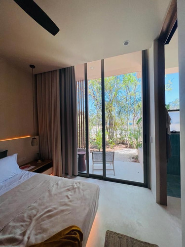 Studio Con Terraza En Venta En Comunidad Aflora, Aldea Zama Tulum.