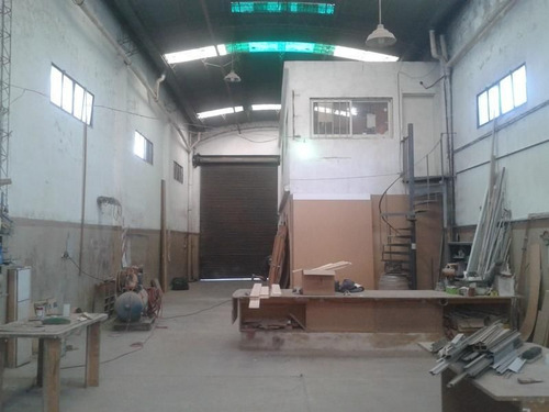 Imagen 2 de 3 de Galpon En Alquiler En Caseros