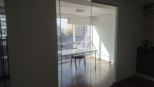 Imagen 2 de 4 de Vende Oficina 2 Privados Ñuñoa