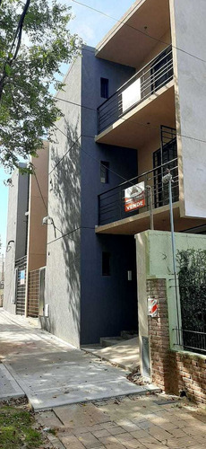 Imagen 10 de 11 de Venta!!! Departamentos 2 Ambientes Planta Alta En Edificio