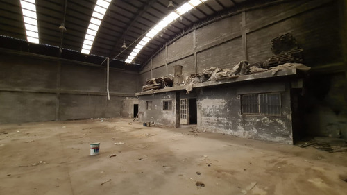 Gran Galpón De 1200m² Sobre Ruta 8 - Billinghurst